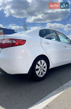 Седан Kia Rio 2012 в 
