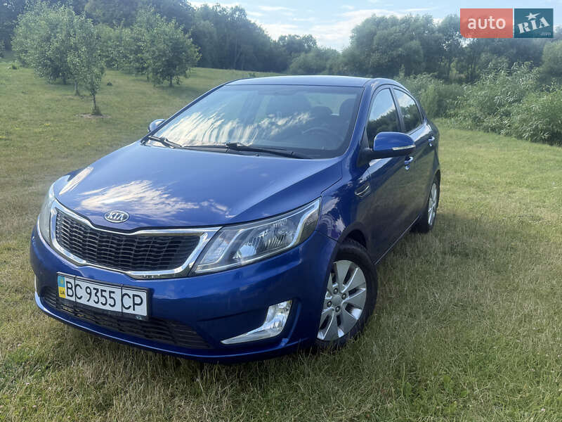 Седан Kia Rio 2012 в Львове