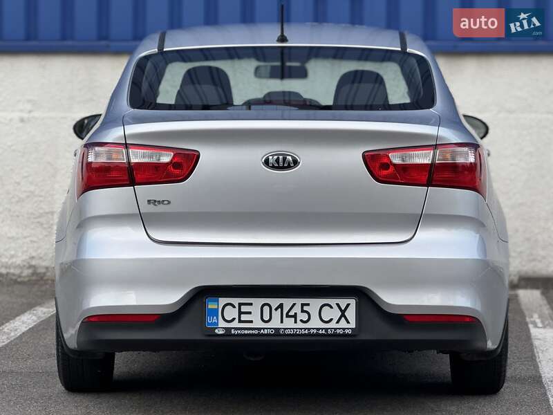 Седан Kia Rio 2015 в Львове