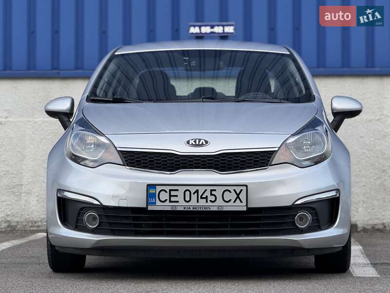 Седан Kia Rio 2015 в Львове