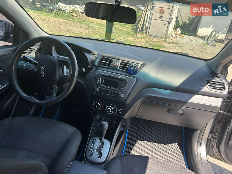 Седан Kia Rio 2012 в Лубнах