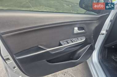 Седан Kia Rio 2012 в 