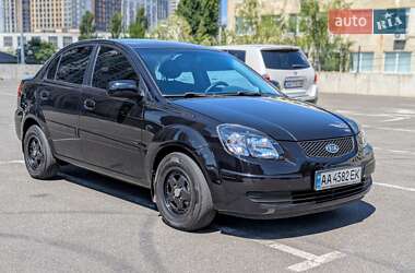 Седан Kia Rio 2008 в Киеве