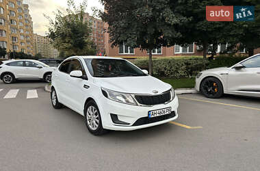 Седан Kia Rio 2013 в Києві