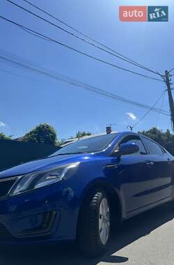 Седан Kia Rio 2013 в Києві
