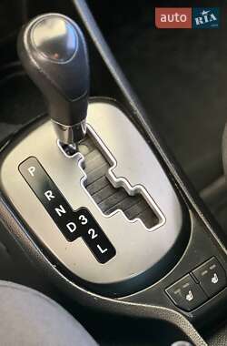 Седан Kia Rio 2013 в 