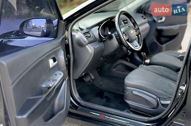 Седан Kia Rio 2012 в 