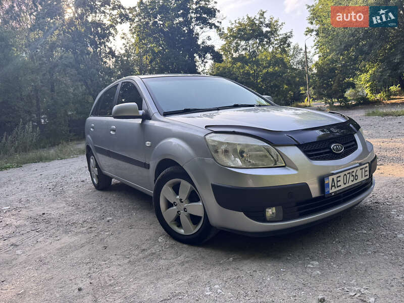 Хэтчбек Kia Rio 2007 в Днепре фото 3 Хэтчбек Kia Rio 2007 в Днепре