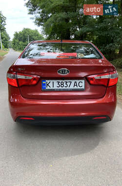 Седан Kia Rio 2011 в 