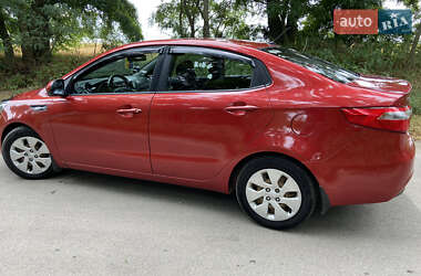 Седан Kia Rio 2011 в 