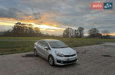 Седан Kia Rio 2015 в Виннице