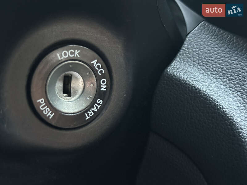 Седан Kia Rio 2014 в Дніпрі