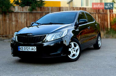 Седан Kia Rio 2012 в Никополе