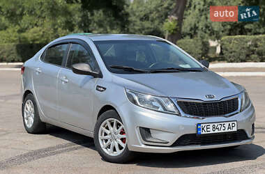 Седан Kia Rio 2013 в Днепре