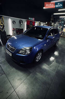 Хетчбек Kia Rio 2011 в Софіївській Борщагівці