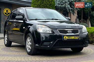 Хэтчбек Kia Rio 2010 в Львове