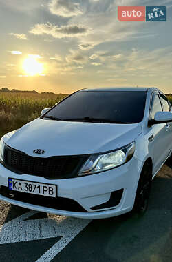 Седан Kia Rio 2012 в Прилуках