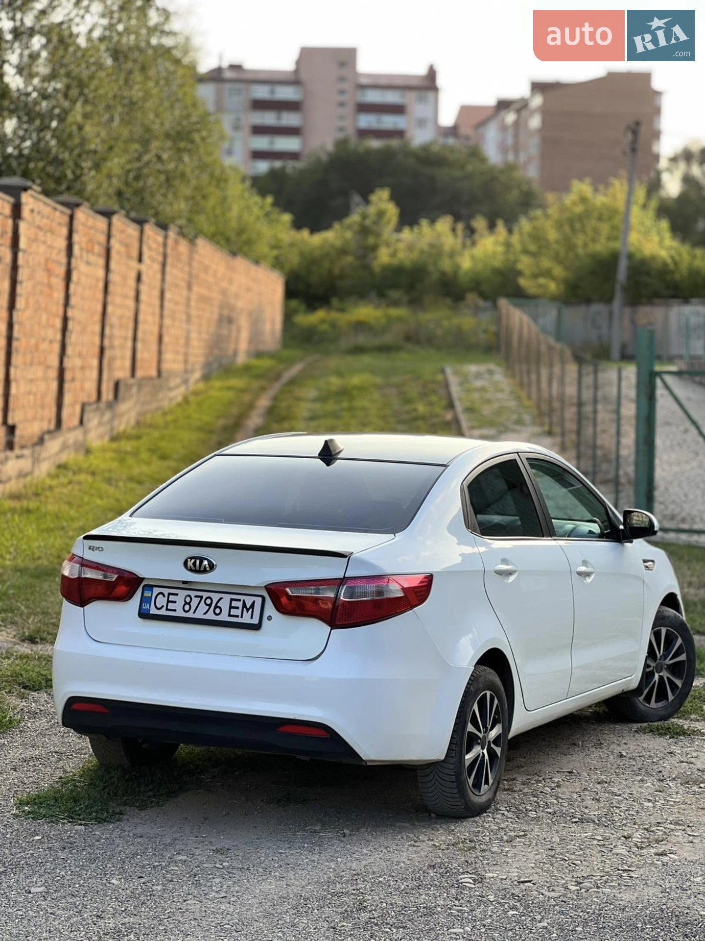 2013 Kia Rio - мініатюра 2