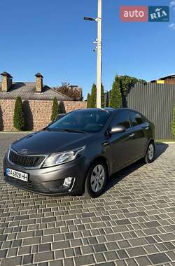 Седан Kia Rio 2013 в Кропивницком