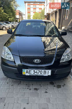 Седан Kia Rio 2007 в Києві