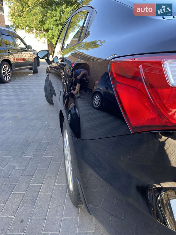 Седан Kia Rio 2017 в Лубнах