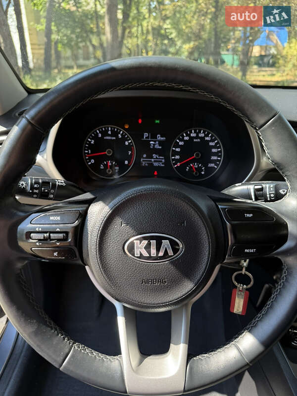 Седан Kia Rio 2021 в Киеве фото 11 Седан Kia Rio 2021 в Киеве