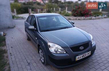 Седан Kia Rio 2006 в Тернополе