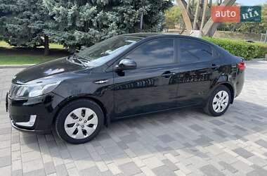 Седан Kia Rio 2012 в 
