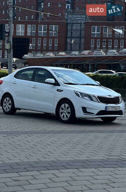Седан Kia Rio 2012 в Дніпрі