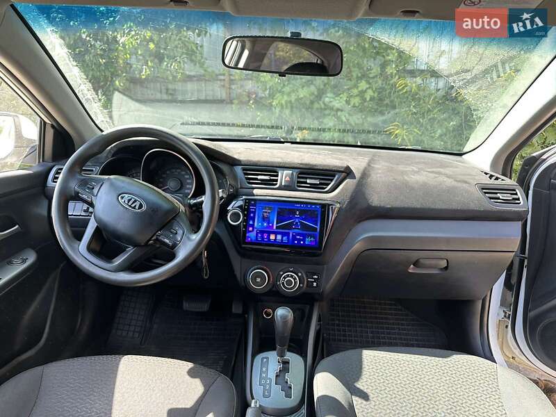Седан Kia Rio 2013 в Черновцах фото 5 Седан Kia Rio 2013 в Черновцах