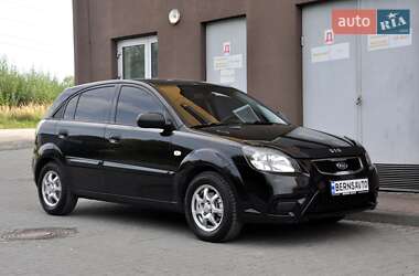 Хетчбек Kia Rio 2010 в Львові