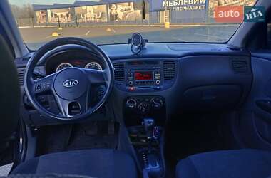 Хэтчбек Kia Rio 2011 в Одессе