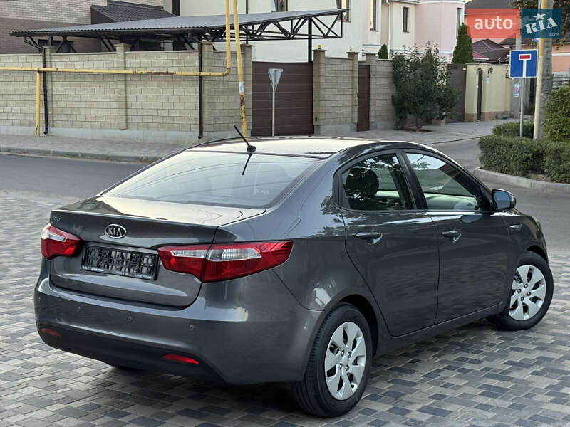 Седан Kia Rio 2012 в Одессе