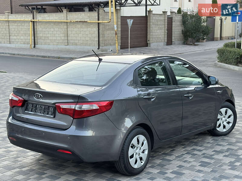 Седан Kia Rio 2012 в Одессе