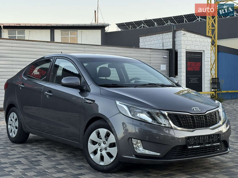 Седан Kia Rio 2012 в Одессе