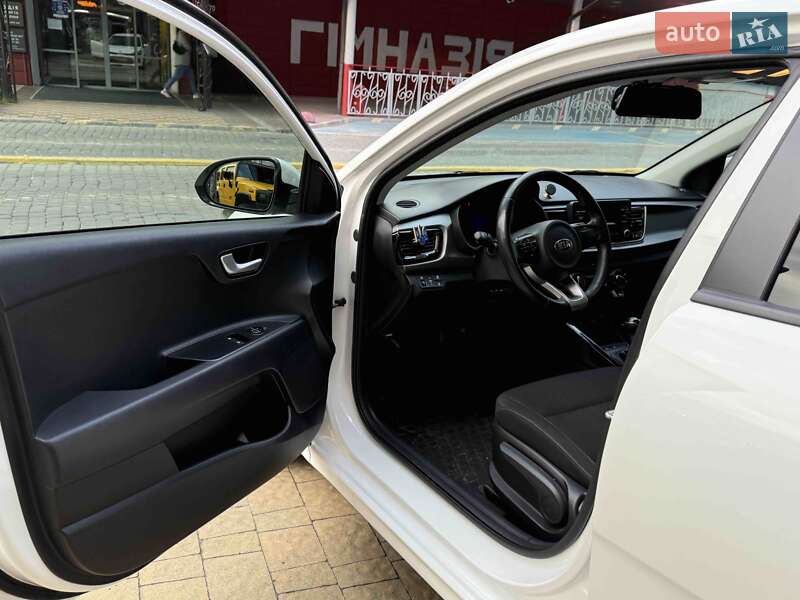 Хэтчбек Kia Rio 2018 в Львове
