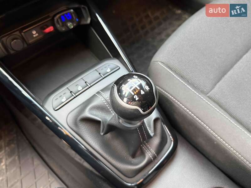 Хэтчбек Kia Rio 2018 в Львове