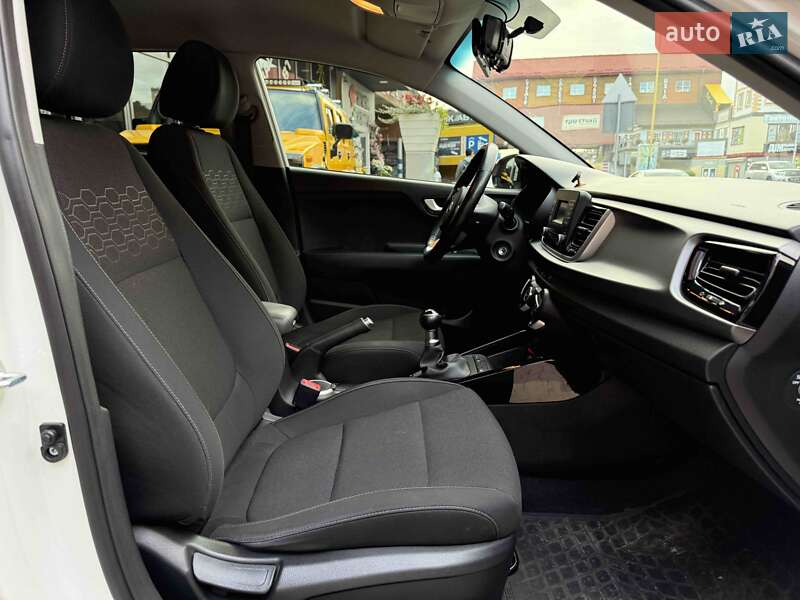 Хэтчбек Kia Rio 2018 в Львове
