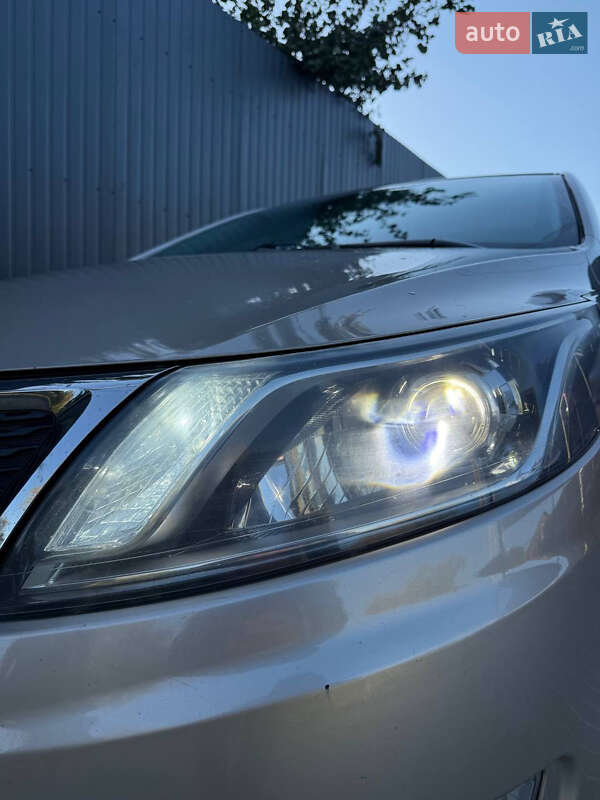 Седан Kia Rio 2013 в Первомайске