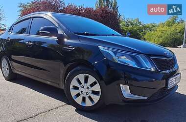 Седан Kia Rio 2013 в Николаеве