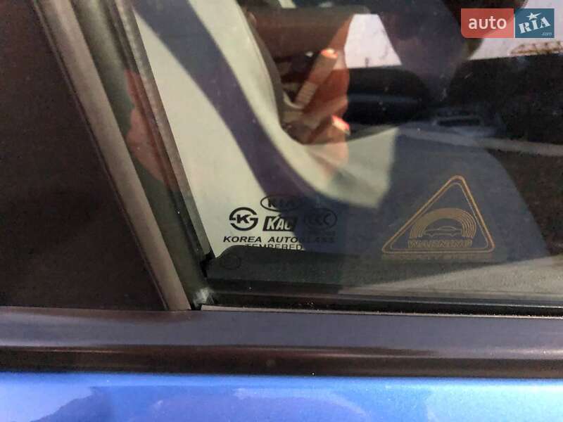 Хетчбек Kia Rio 2006 в Луцьку