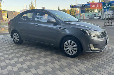 Седан Kia Rio 2013 в 