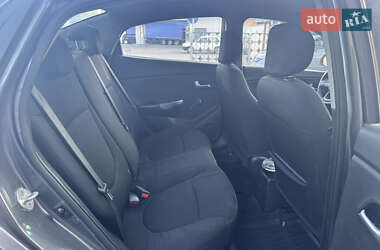 Седан Kia Rio 2013 в 