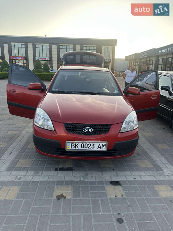 Хэтчбек Kia Rio 2006 в Рокитном фото 7 Хэтчбек Kia Rio 2006 в Рокитном