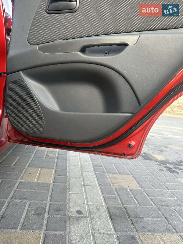 Хэтчбек Kia Rio 2006 в Рокитном фото 11 Хэтчбек Kia Rio 2006 в Рокитном