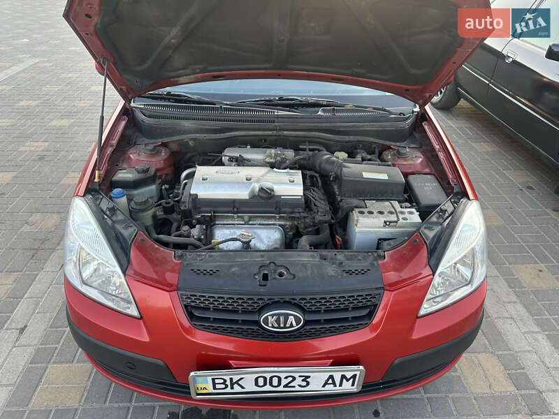 Хэтчбек Kia Rio 2006 в Рокитном фото 9 Хэтчбек Kia Rio 2006 в Рокитном