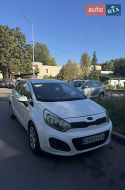 Хэтчбек Kia Rio 2011 в Киеве