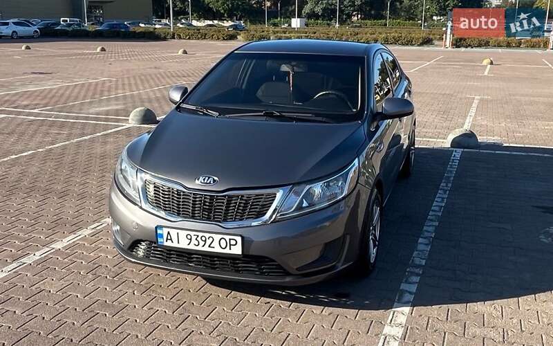 Седан Kia Rio 2013 в 