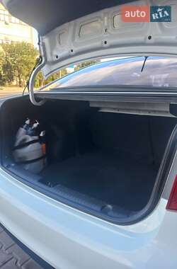 Седан Kia Rio 2011 в 