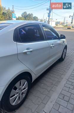 Седан Kia Rio 2011 в 